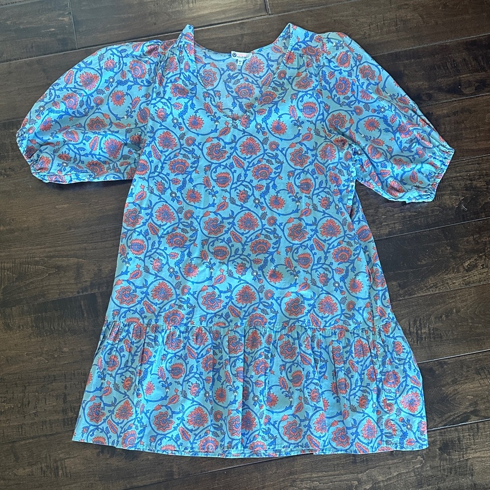 Sundry puff sleeve dress.